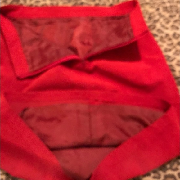 Classic Red size medium ultra suede skirt above the knee lined back zip - Picture 5 of 10